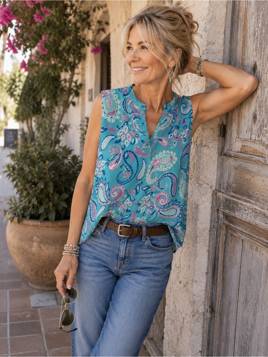 Dear Scarlett Tops - Paisley Split-Neck Sleeveless Camisole in Teal no iron